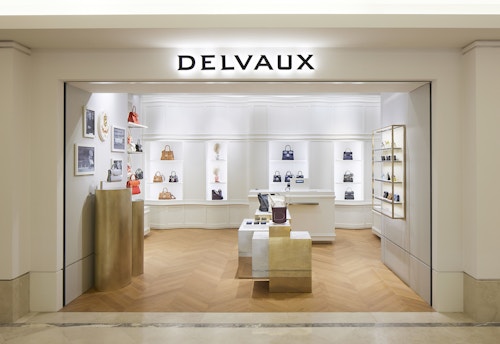 Delvaux Boutique Galerie De La Reine Brussels: Tempête Crush In