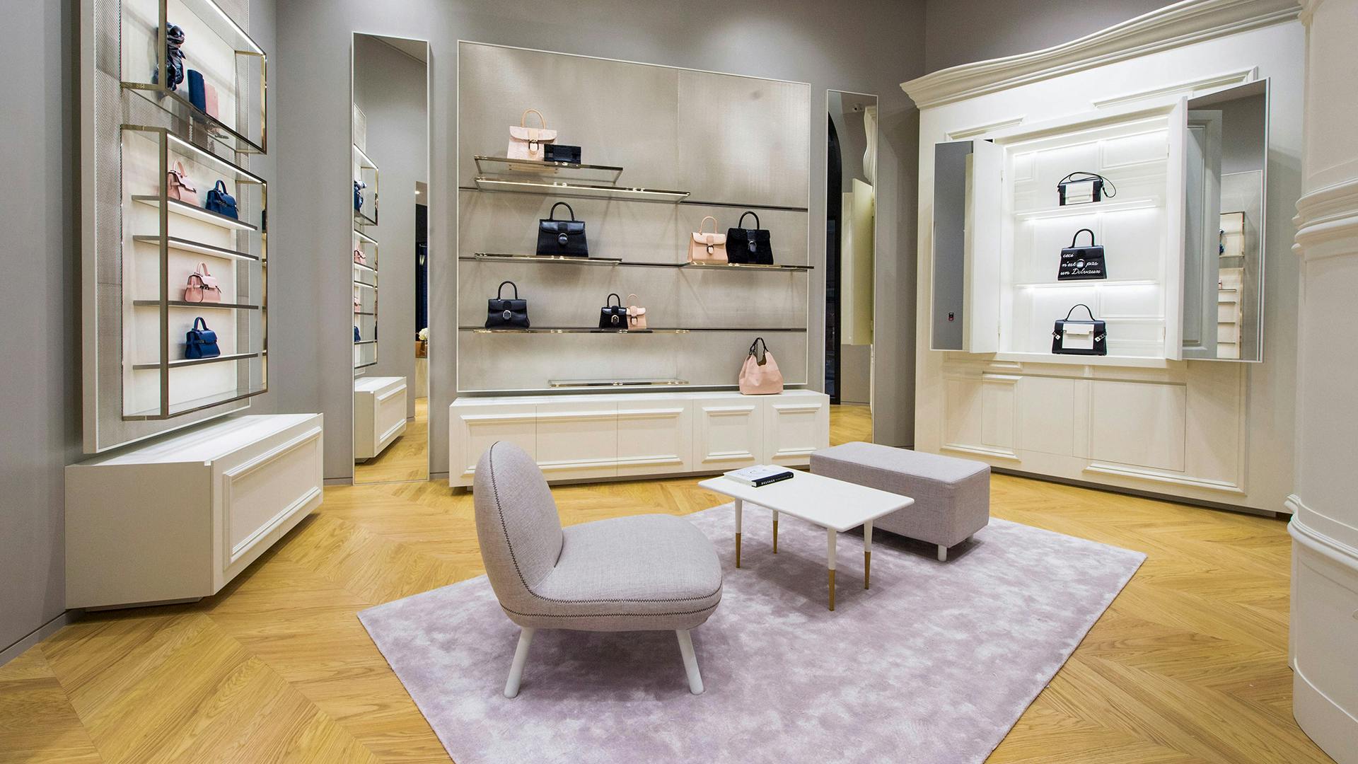 最終SALE 大幅値下げ！/DELVAUX デルボー/ラバーバッグ DELVAUX（デルヴォー） ショルダーバッグ Cool Box Nano クール