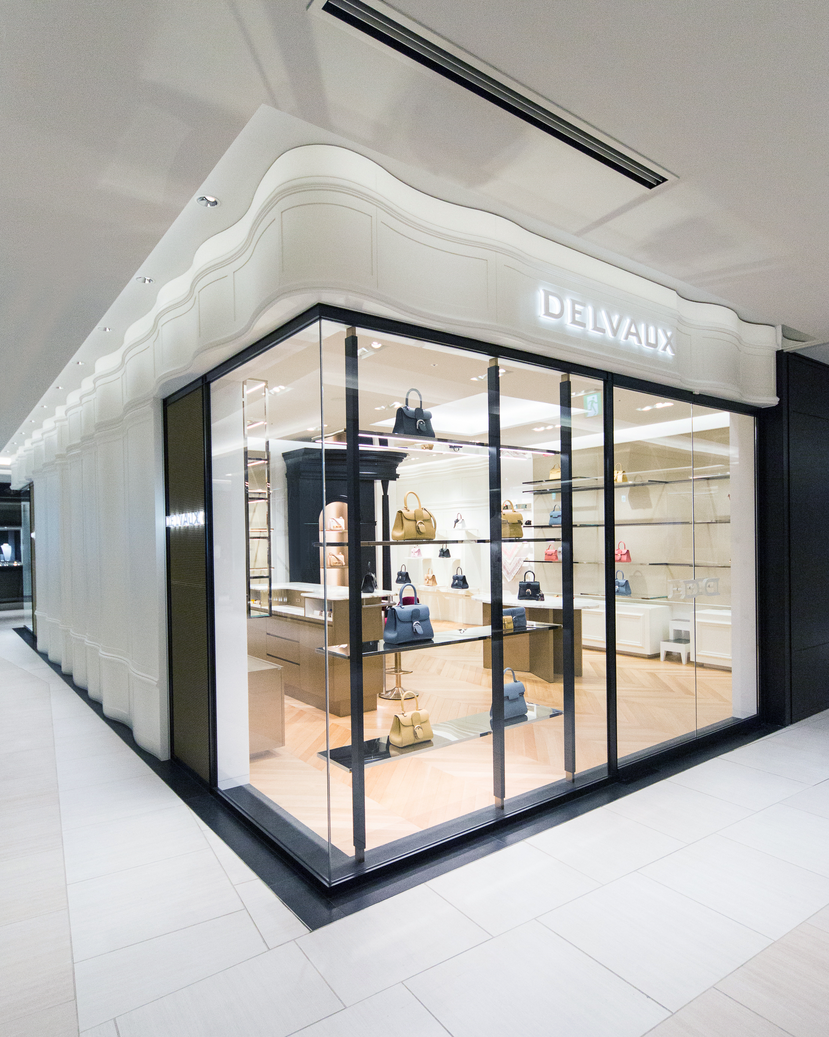 Delvaux Japan Boutique - Ginza Six | Delvaux