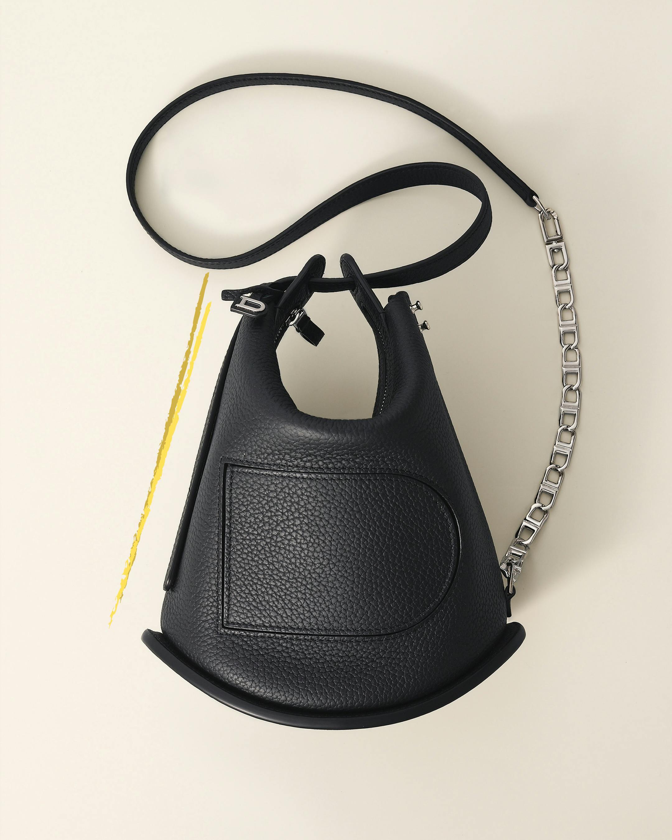 【DELVAUX】ギフトにも★ Pin Twist レザー ショルダーバッグ Le Pin Twist