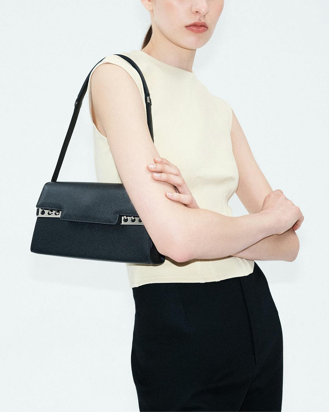 【DELVAUX】Tempete City タンペート ショルダーバッグ Tempete-MM-Crispy-Calf-