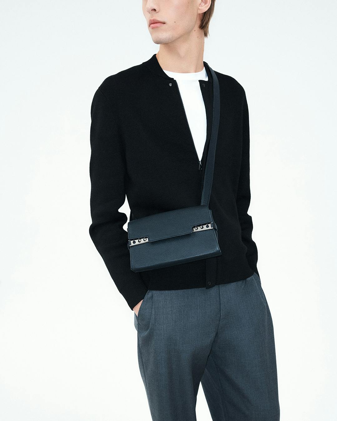 【DELVAUX直営店】Tempete City That's how it works -Tempete city Stylish with practicality