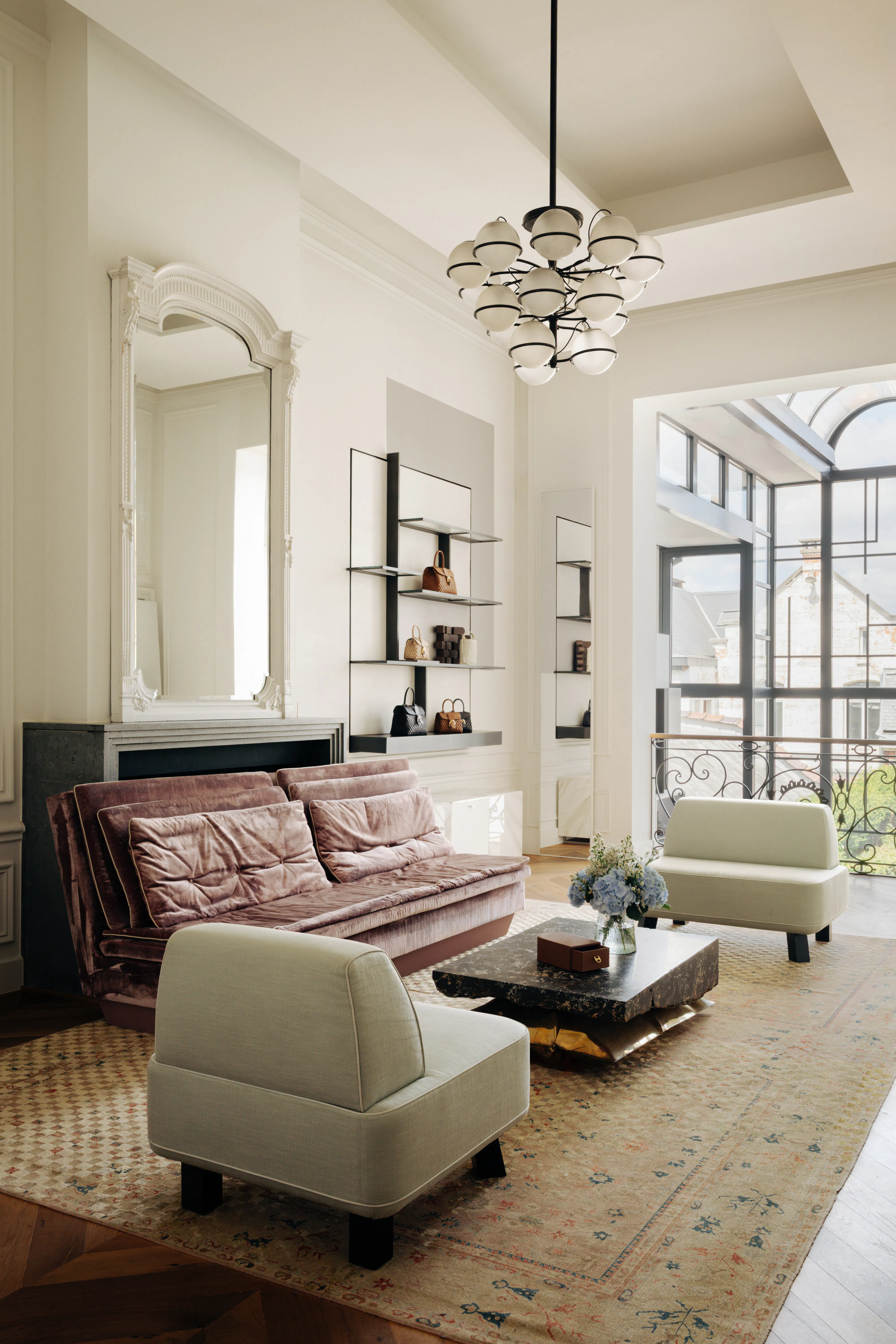 Delvaux Paris Saint-Honoré | Delvaux
