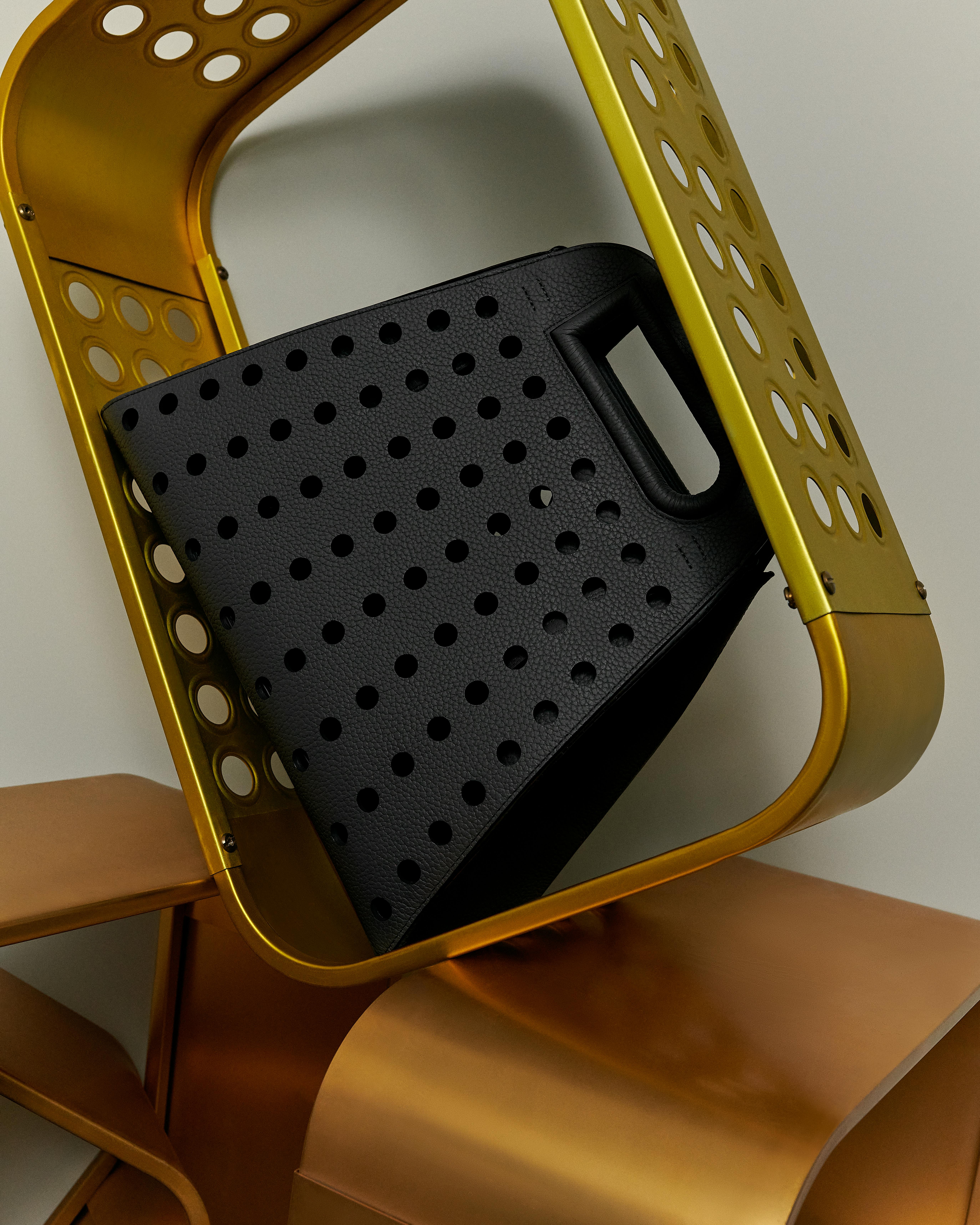 L'Airess | Delvaux