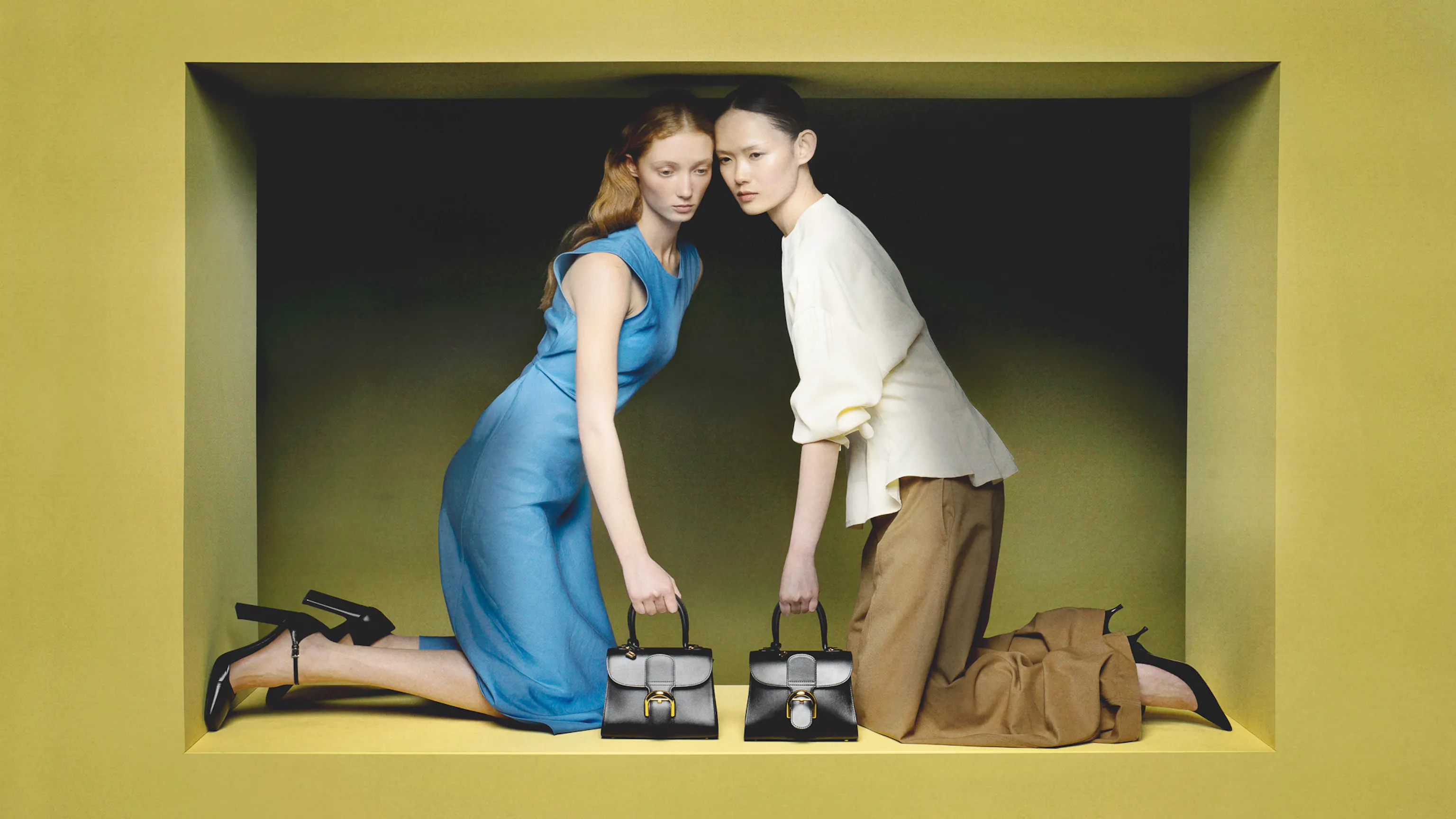 DELVAUX SS26 HIGHSUMMER COLORPOP LENNERTMADOU BRILLANT CLASSIC 01 1