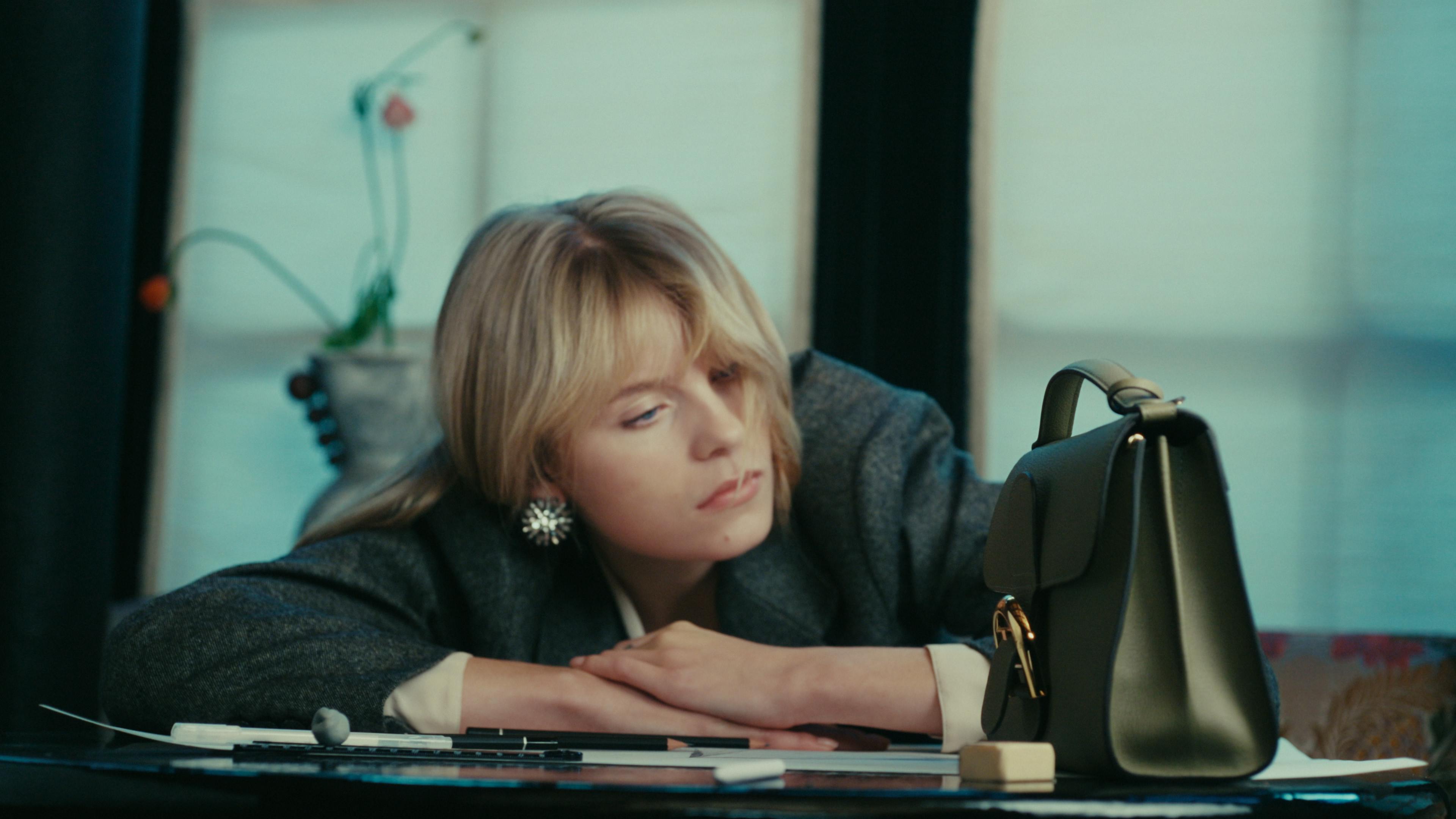 DELVAUX SS26 TEMPO S MOVIE STILL 08