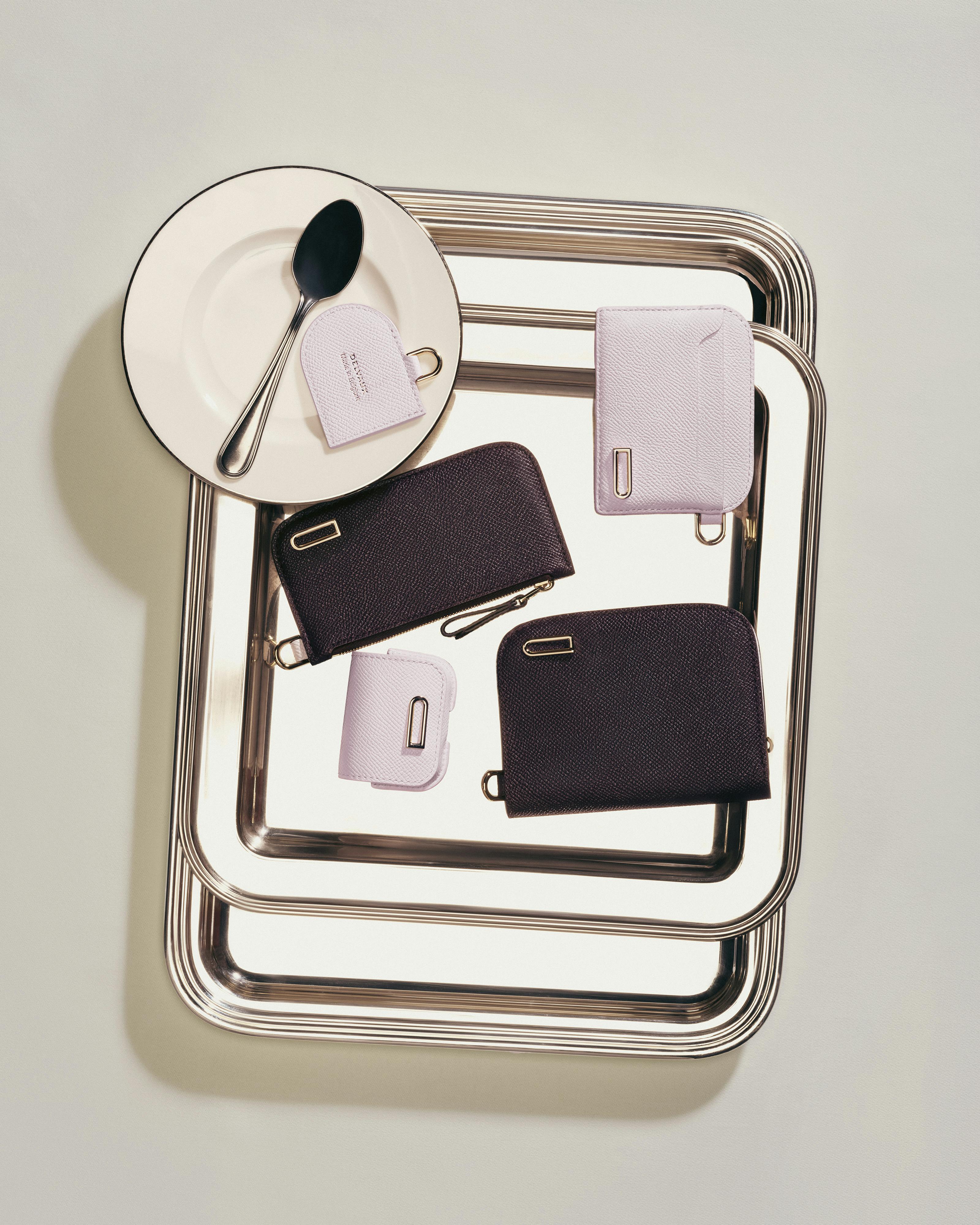 クラフツマンシップが彩るホリデーシーズン | Delvaux