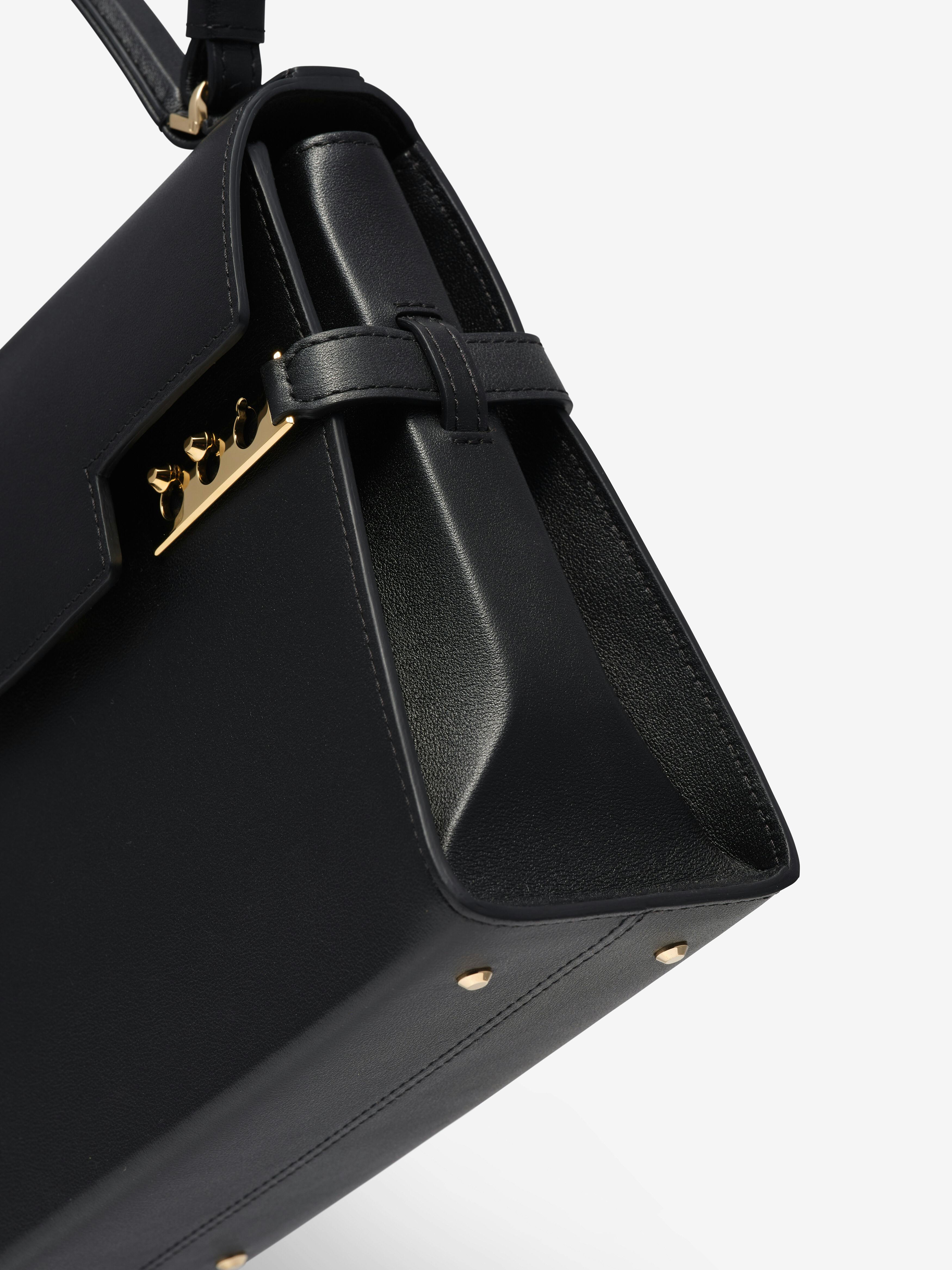 Tempête a wind of change | Delvaux