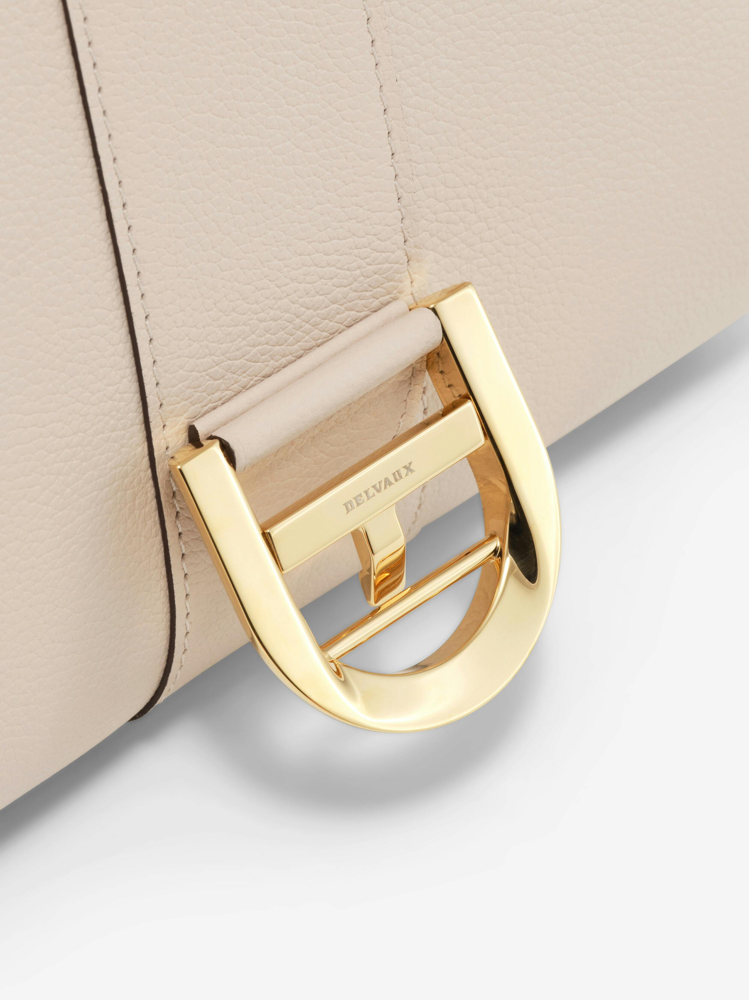 直営店*DELVAUX*ピンミニバケツフローラタウリヨンソフト♪ DELVAUX-FW241564.jpg?w=3072&fm