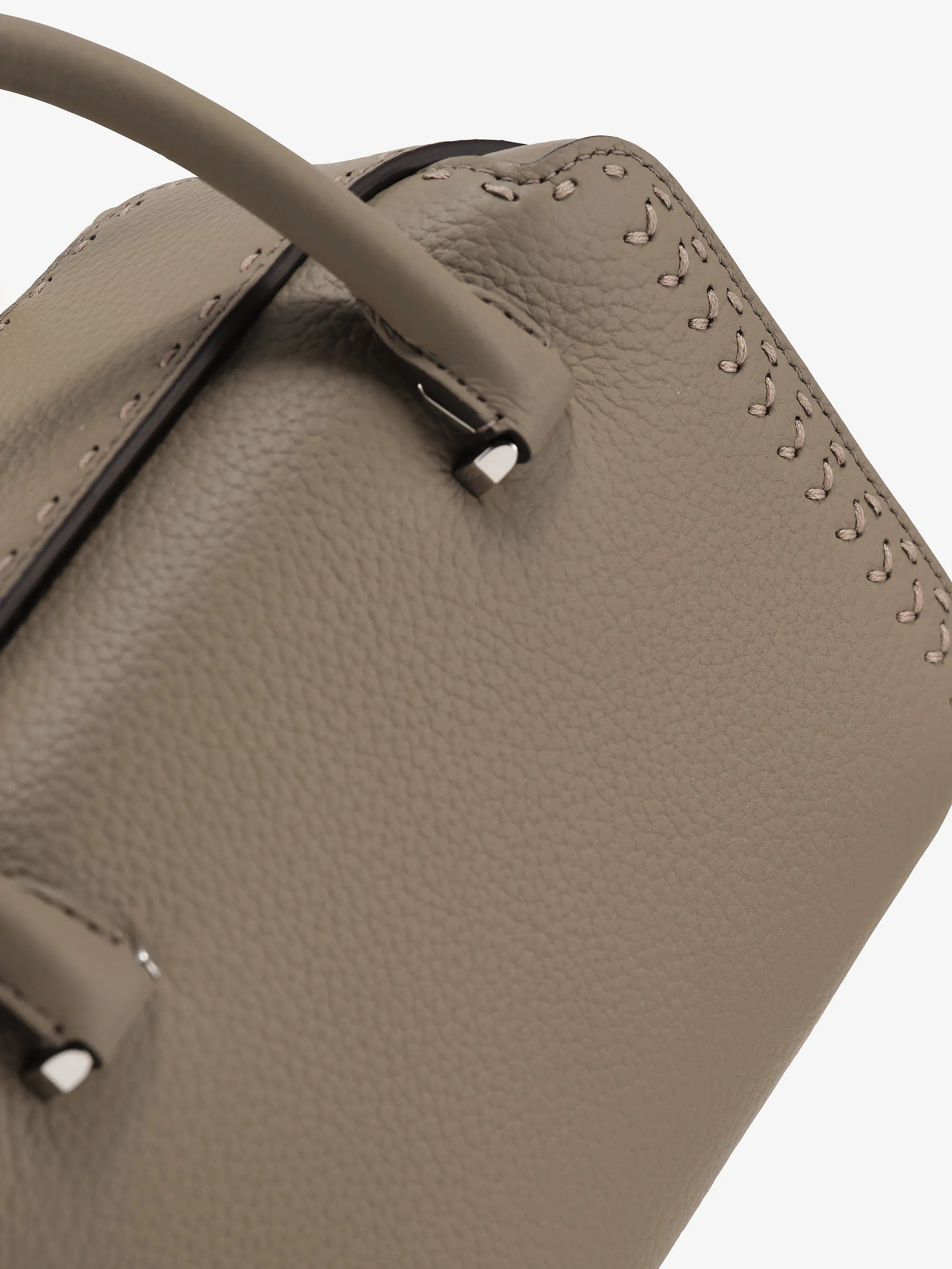 DELVAUX ベージュ ケース DELVAUX《Cool Box Mini》Taurillon Soft サンド DHL 直営店 (DELVAUX