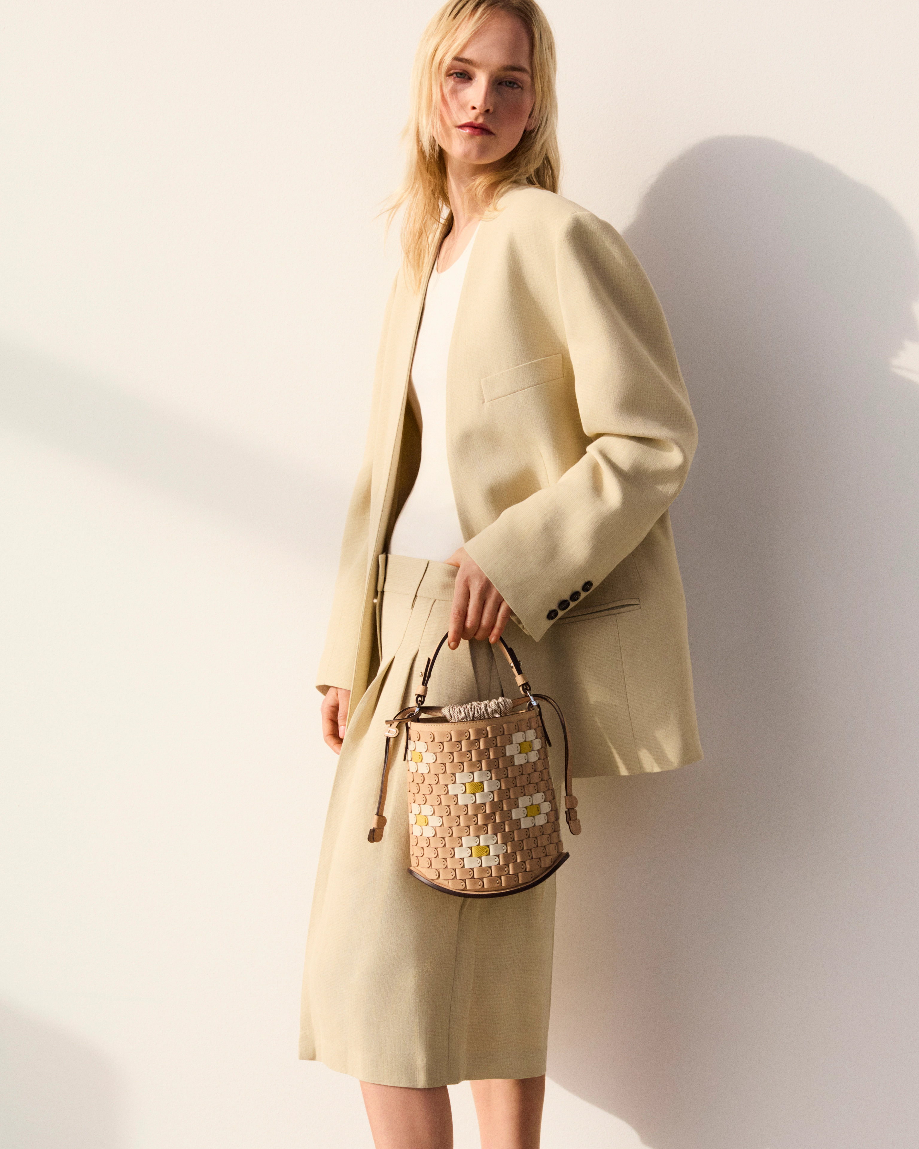 デルヴォー Delvaux タンペートクラッシュ ジャンピングカーフ 2way  