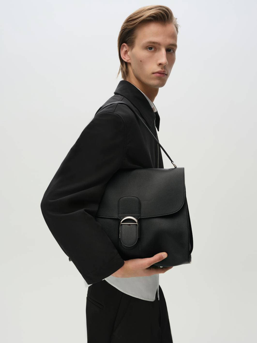 稀少DELVAUX オーストリッチ 濃茶 Collections Overview | Delvaux