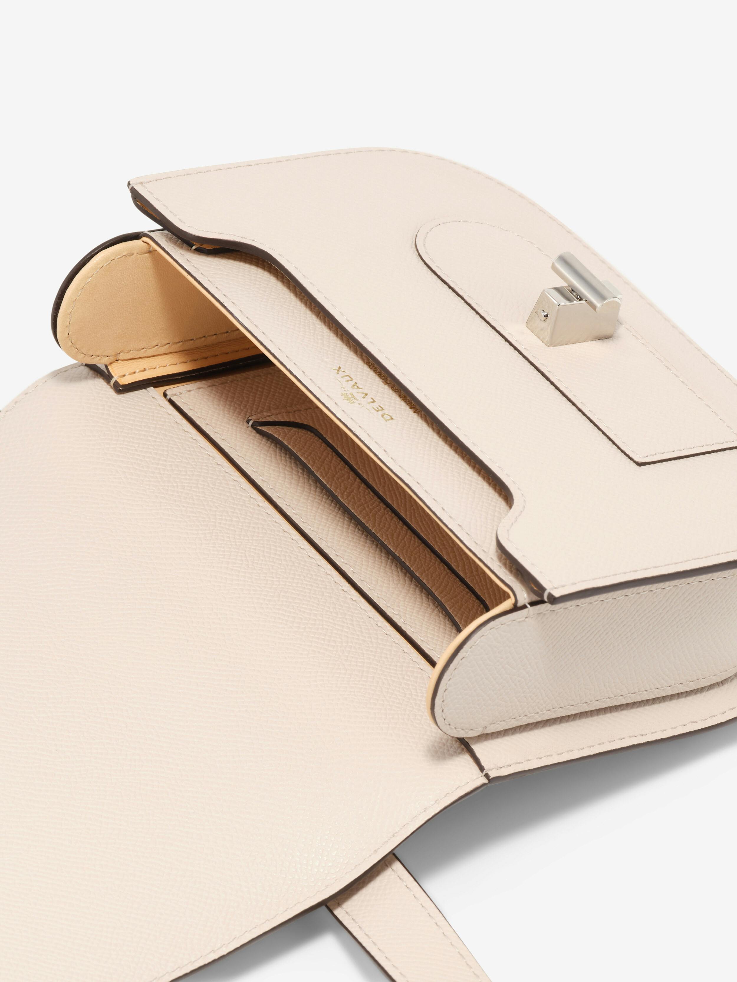 大人気【DELVAUX】Lingot Small Alpina Calf Lingot Small Sesame - Crossbody bags