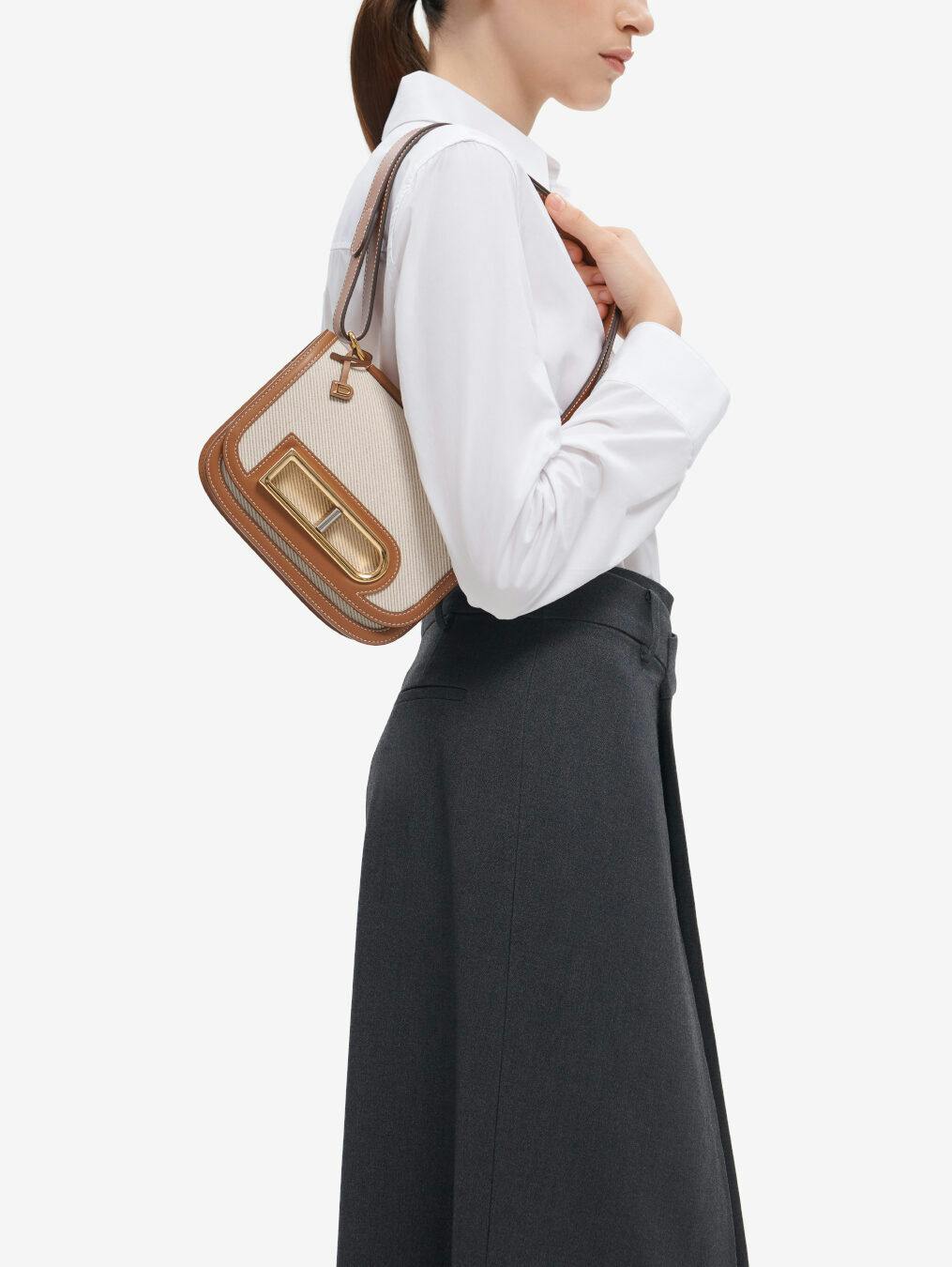 ランゴー | Delvaux