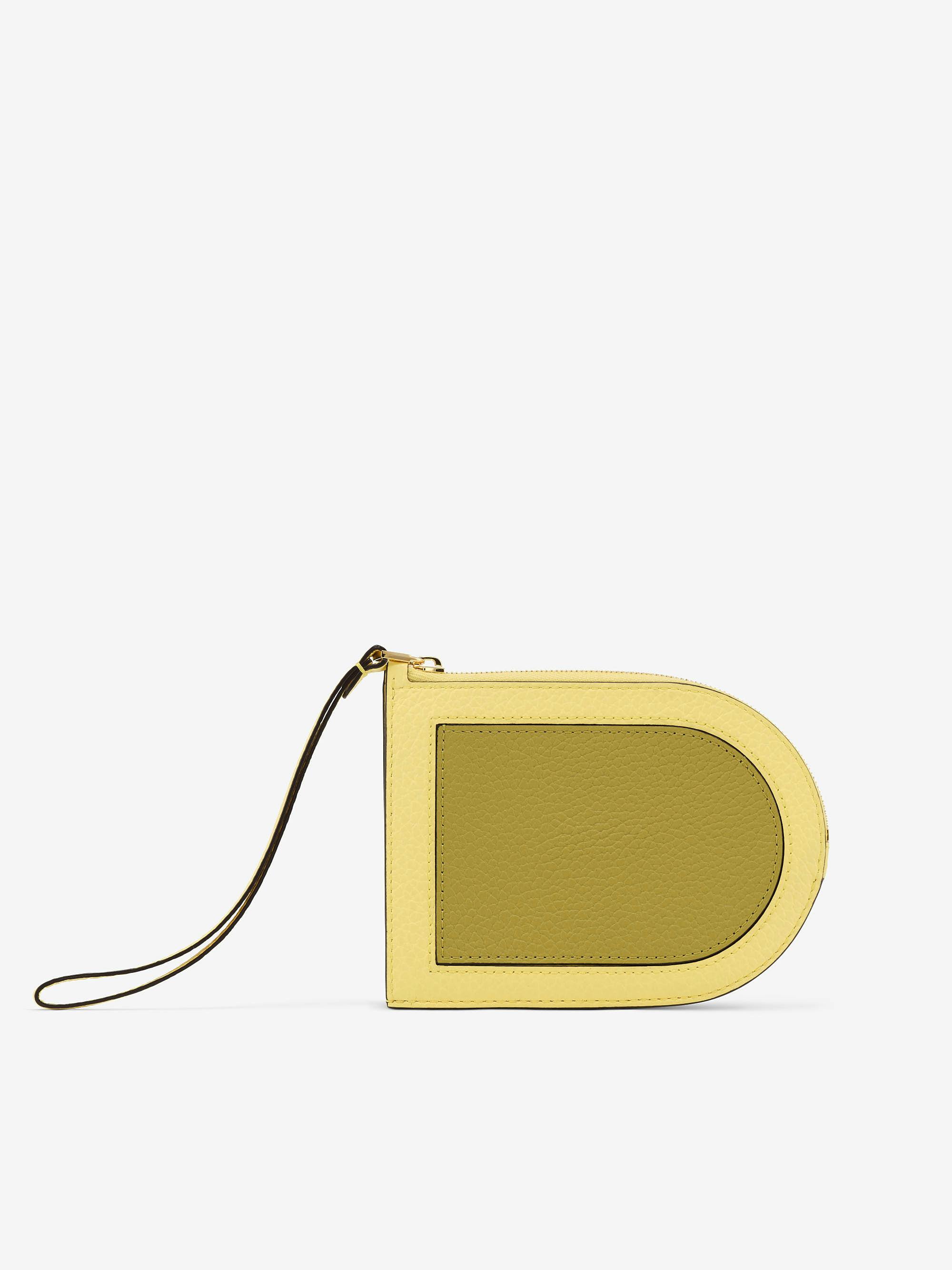 Pin-D-Multifonctions-Taurillon