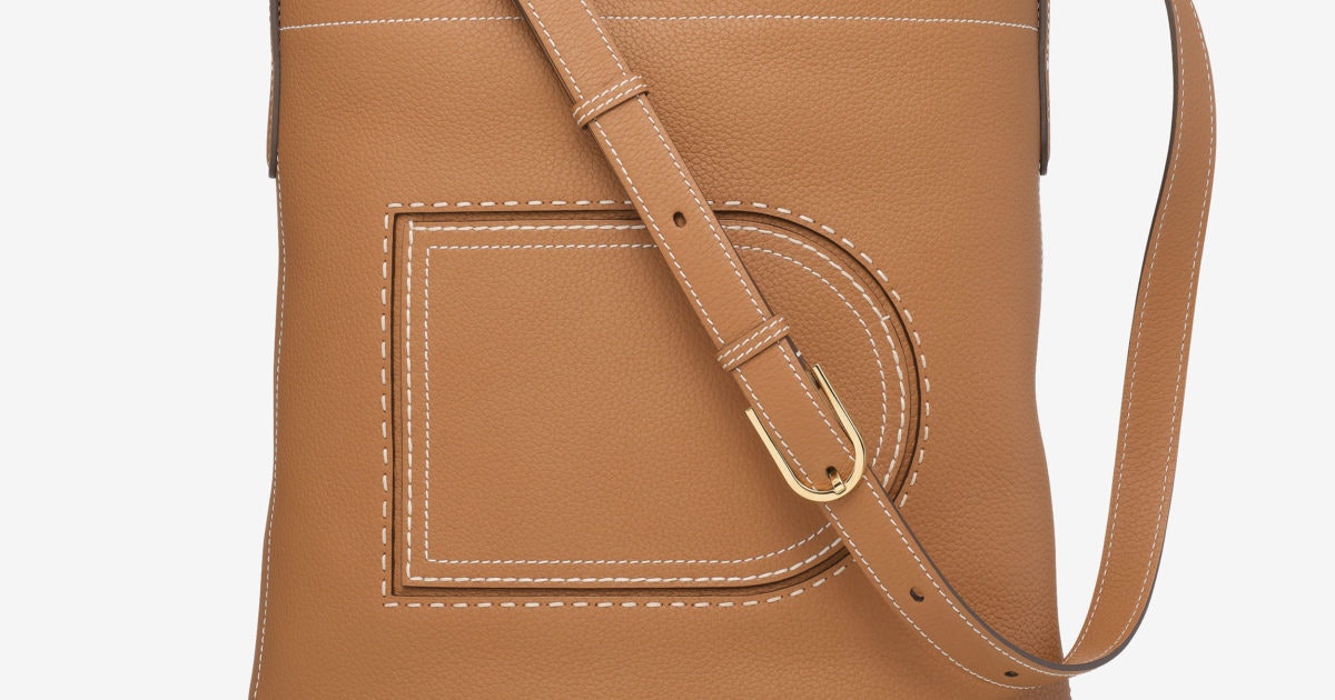 Delvaux Taurillon Soft Pin Daily Surpiqué MM - Neutrals Bucket Bags,  Handbags - DVX22670